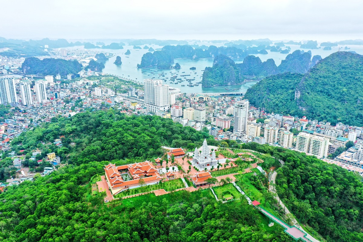 Quần thể tâm linh Bảo Hải Linh Thông Tự mang đậm dấu ấn chùa Việt cổ thế kỷ 17-18.