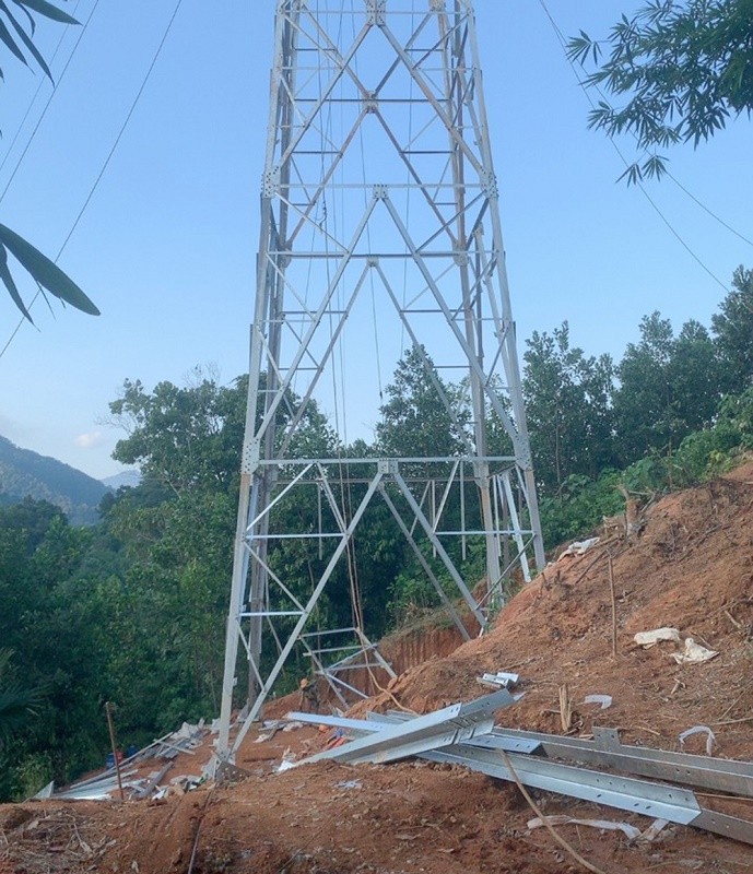 Thi công đường dây 220kV Nậm Sum – Nông Cống gặp nhiều khó khăn do vướng mắc bồi thường, giải phóng mặt bằng. Thi công đường dây 220kV Nậm Sum – Nông Cống gặp nhiều khó khăn do vướng mắc bồi thường, giải phóng mặt bằng.