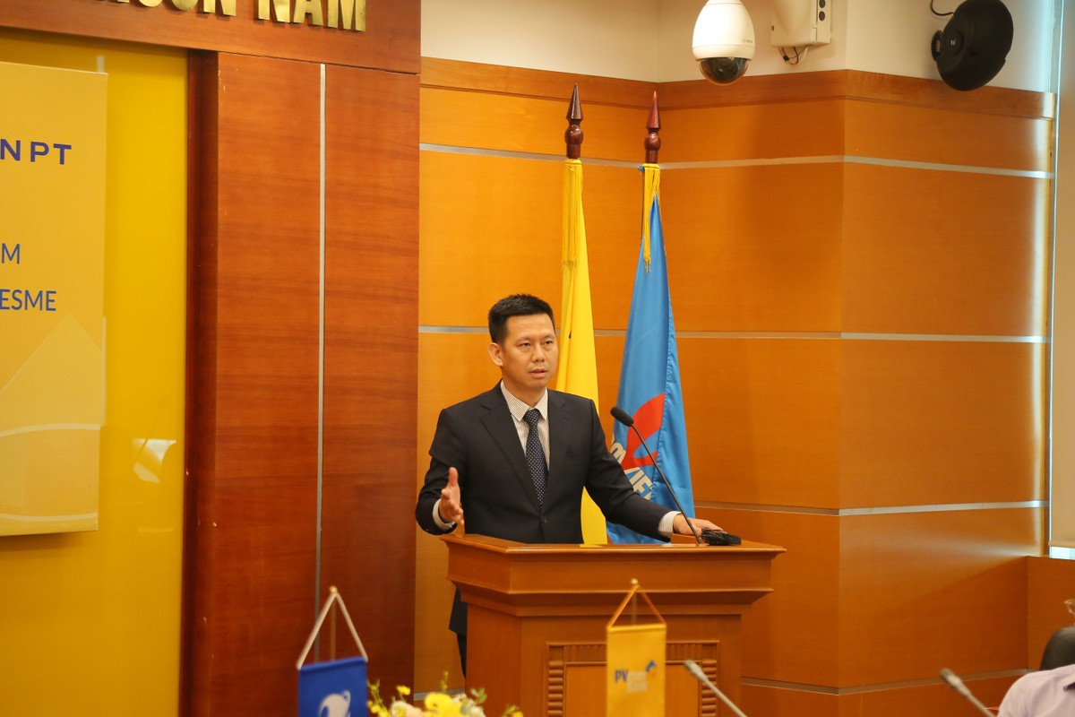 Ông Nguyễn Anh Dũng, Phó giám đốc Ban Khách hàng Tổ chức – Doanh nghiệp (VNPT) cho rằng sản phẩm của PVcomBank phù hợp với khách hàng doanh nghiệp SME. Ông Nguyễn Anh Dũng, Phó giám đốc Ban Khách hàng Tổ chức – Doanh nghiệp (VNPT) cho rằng sản phẩm của PVcomBank phù hợp với khách hàng doanh nghiệp SME.