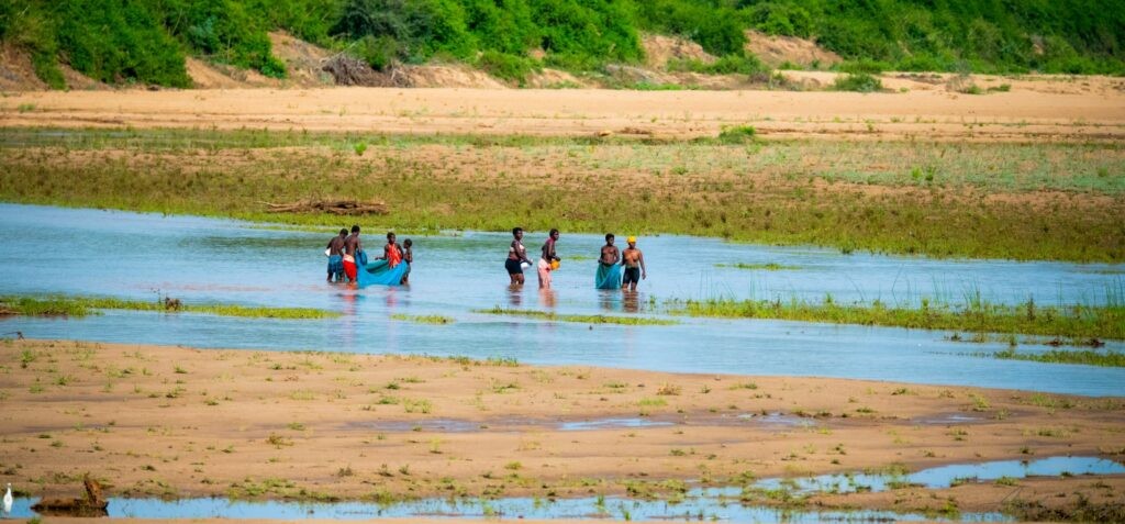 Chân dung những kẻ không biết tôn trọng sự thiêng liêng vốn có của tự nhiên. Ảnh: Adele Sneyd. Chân dung những kẻ không biết tôn trọng sự thiêng liêng vốn có của tự nhiên. Ảnh: Adele Sneyd.