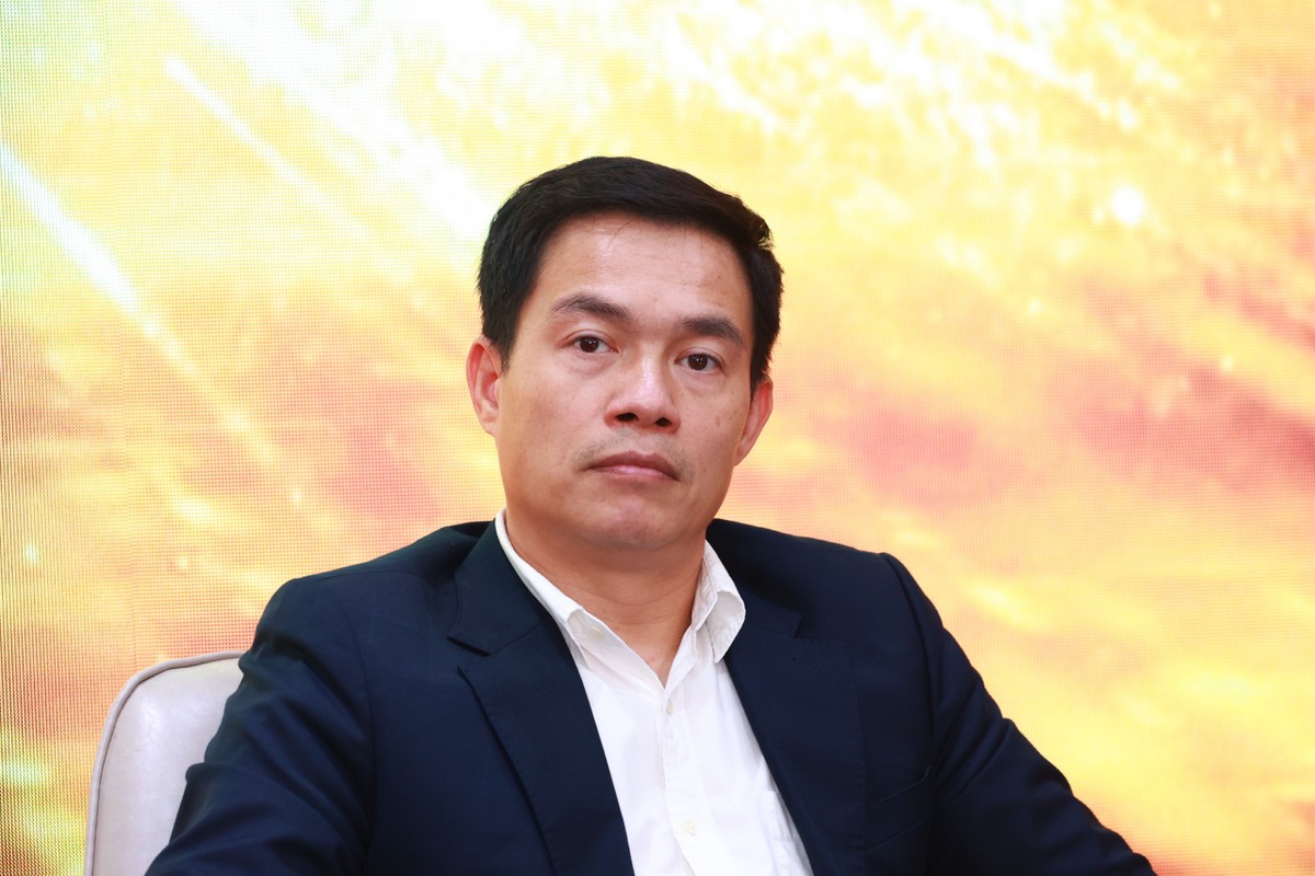 Ông Lê Đức Khánh, Giám đốc Phân tích, CTCP Chứng khoán VPS tại buổi Hội thảo “Cơ hội đầu tư cuối năm 2024” do Báo Đầu tư tổ chức. Ông Lê Đức Khánh, Giám đốc Phân tích, CTCP Chứng khoán VPS tại buổi Hội thảo “Cơ hội đầu tư cuối năm 2024” do Báo Đầu tư tổ chức.