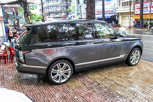 range-rover-lwb-black-autobiography-2016-ve-viet-nam-1