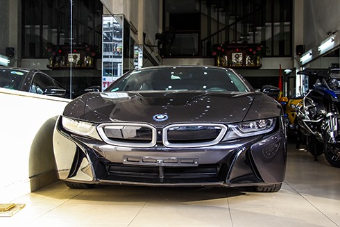 bmw-i8-rao-ban-5-ty-dong-o-viet-nam-page-2