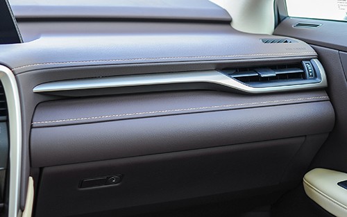 chi-tiet-noi-that-lexus-rx-450h-2016-10