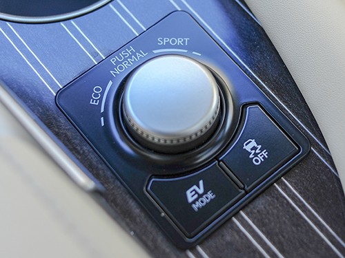 chi-tiet-noi-that-lexus-rx-450h-2016-8