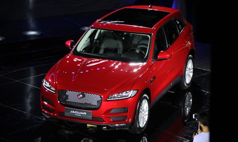 Jaguar F-Pace - SUV thể thao hạng sang cho khách Việt ảnh 2 jaguar-f-pace-suv-the-thao-hang-sang-cho-khach-viet-page-2
