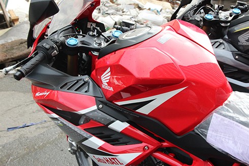 "Đập thùng" Honda CBR250RR giá hơn 200 triệu đầu tiên tại Việt Nam ảnh 5 dap-thung-honda-cbr250rr-gia-200-trieu-dau-tien-tai-viet-nam-page-2-4