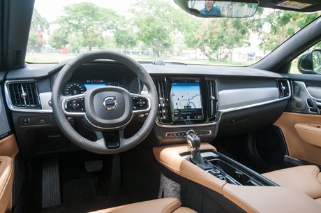 Volvo S90 - sedan lạ cho nhà giàu Việt Nam ảnh 1 volvo-s90-sedan-la-cho-nha-giau-viet-nam-1