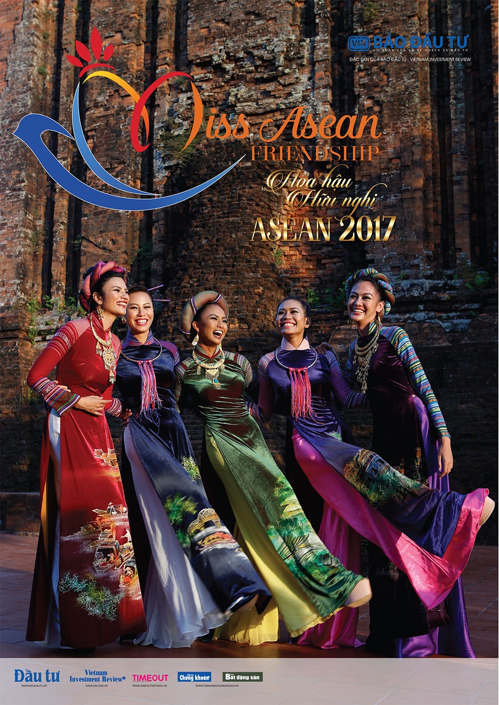 Hoa hậu, Á hậu và Top 10 Miss ASEAN Frendship 2017 giao lưu trực tuyến với độc giả Báo Đầu tư ảnh 3