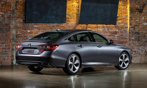 Camry và Accord - cuộc chiến xe Nhật mới tại Mỹ ảnh 10 Camry và Accord - cuộc chiến xe Nhật mới tại Mỹ ảnh 10
