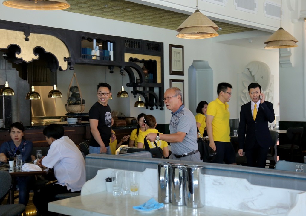 Ông Park Hang Seo tới Phú Quốc nghỉ dưỡng tại JW Marriott Phu Quoc Emerald Bay ảnh 5
