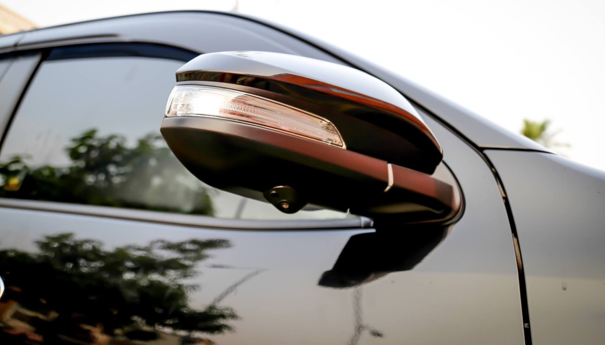 Toyota Fortuner cũ giá 1,2 tỷ - đắt hơn xe mới tại Việt Nam ảnh 6