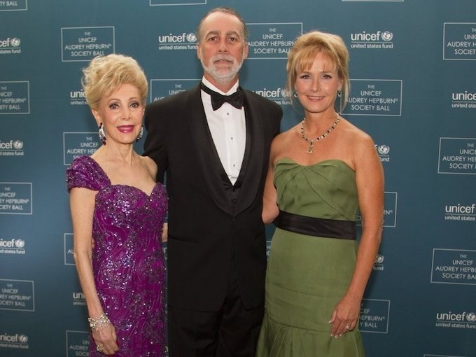 Khối tài sản 'khủng' của 15 gia tộc siêu giàu Mỹ ảnh 8