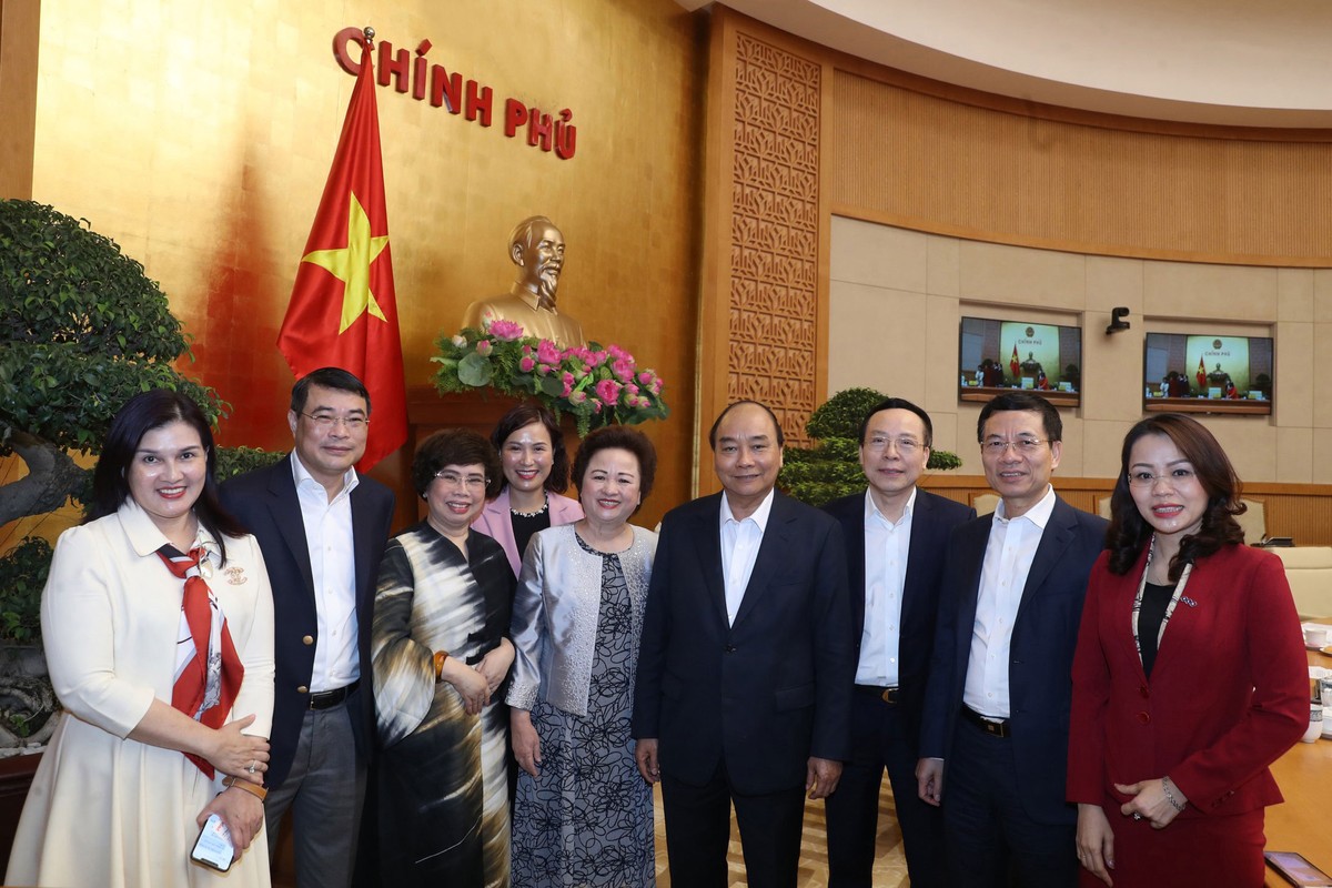 Các doanh nghiệp Việt Nam luôn đồng hành cùng Chính phủ Các doanh nghiệp Việt Nam luôn đồng hành cùng Chính phủ