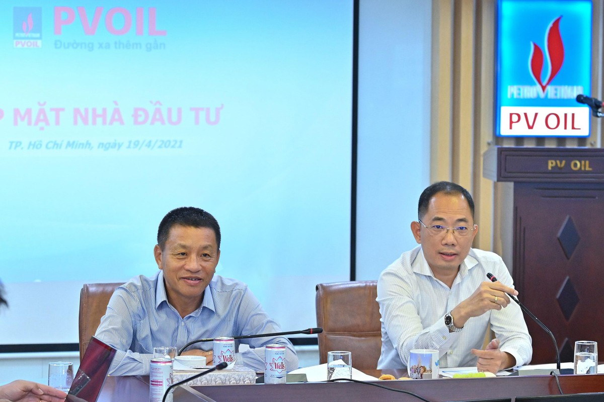 Lãnh đạo PVOIL trao đổi, chia sẻ thông tin với các cổ đông lớn và nhà đầu tư Lãnh đạo PVOIL trao đổi, chia sẻ thông tin với các cổ đông lớn và nhà đầu tư