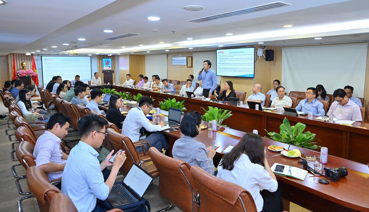 Toàn cảnh buổi gặp mặt Toàn cảnh buổi gặp mặt