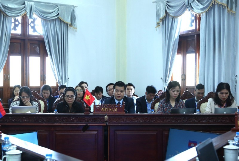 Các tiểu ban kinh tế của 3 nước tập trung thảo luận về các lĩnh vực cần tiếp tục thúc đẩy hợp tác trong thời gian tới