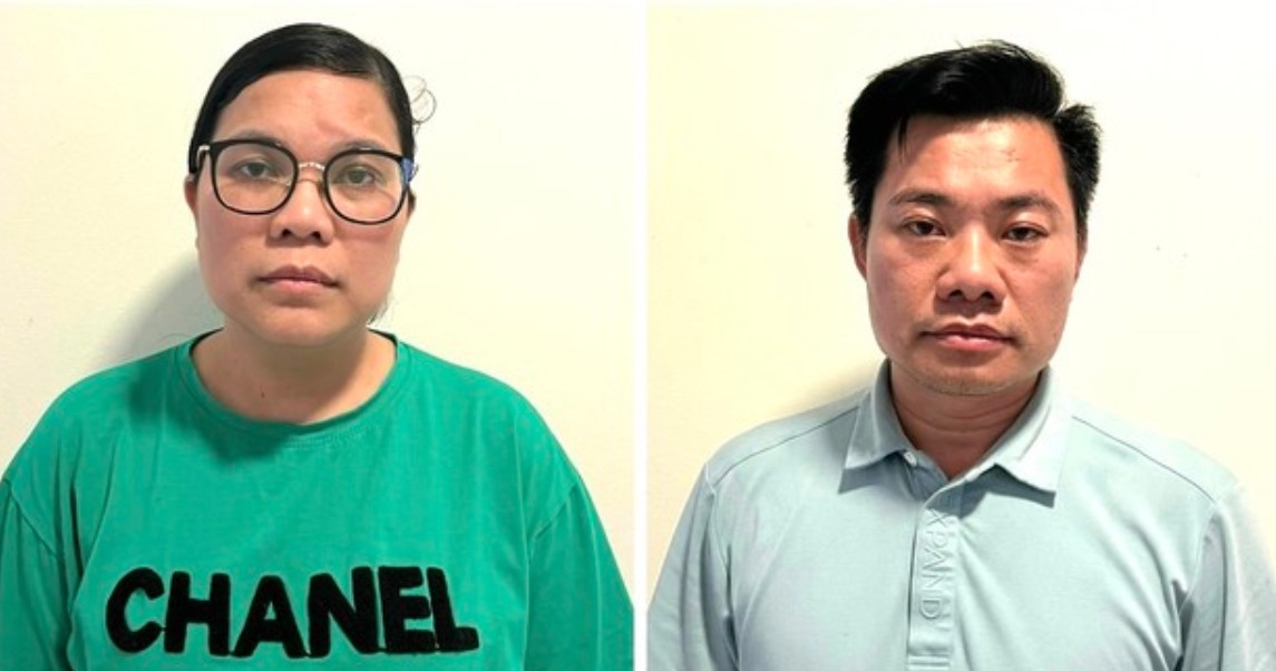 Đối tượng Khuyên và Toàn bị tạm giữ khẩn cấp. Ảnh: Công an Hà Nội Đối tượng Khuyên và Toàn bị tạm giữ khẩn cấp. Ảnh: Công an Hà Nội