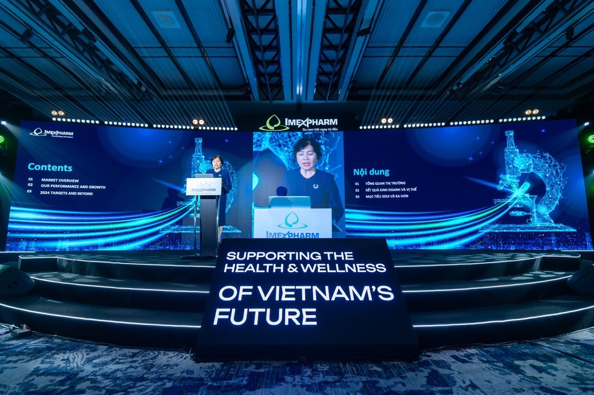 Bà Trần Thị Đào, Tổng giám đốc điều hành Imexpharm chia sẻ tại ĐHĐCĐ 2023 Bà Trần Thị Đào, Tổng giám đốc điều hành Imexpharm chia sẻ tại ĐHĐCĐ 2023