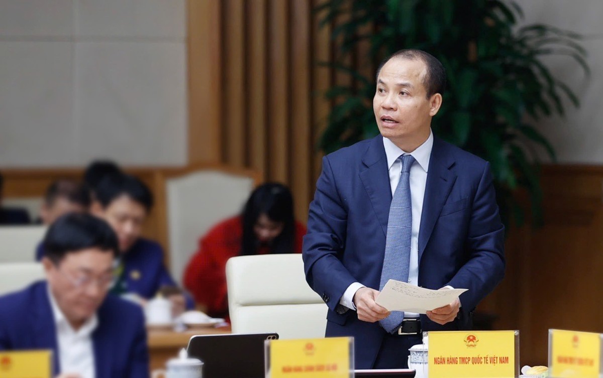 Chủ tịch VIB Đặng Khắc Vỹ phát biểu tại Hội nghị Chủ tịch VIB Đặng Khắc Vỹ phát biểu tại Hội nghị