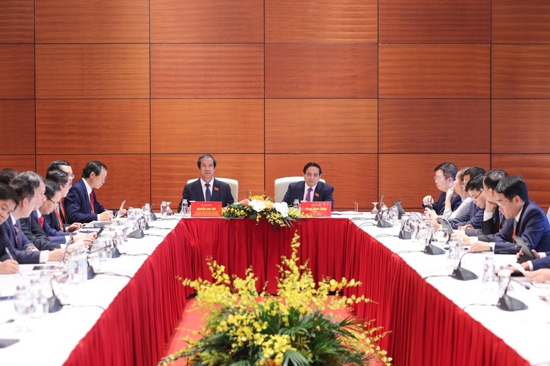 Thủ tướng phát biểu tại tổ thảo luận - Ảnh: VGP/Nhật Bắc