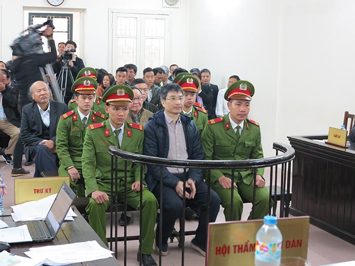 Bắt đầu xét xử sơ thẩm vụ án tham ô, rửa tiền tại Vinashinlines ảnh 1 Bắt đầu xét xử sơ thẩm vụ án tham ô, rửa tiền tại Vinashinlines ảnh 1