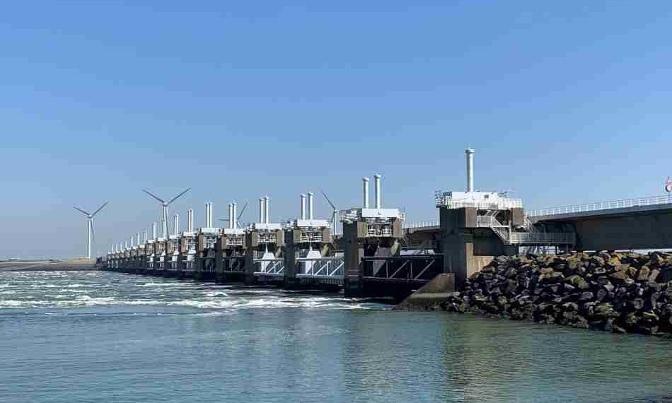 Hệ thống đê chắn sóng ở Hà Lan. Ảnh: Netherlands Insiders Hệ thống đê chắn sóng ở Hà Lan. Ảnh: Netherlands Insiders