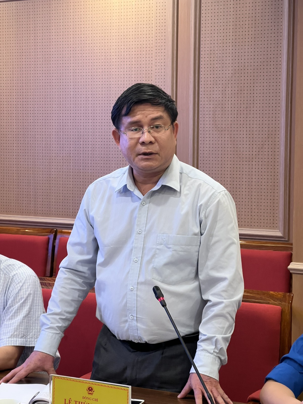 Ông Lê Thủy Trung, Phó Vụ trưởng Vụ Kinh tế công nghiệp, Bộ Kế hoạch và Đầu tư Ông Lê Thủy Trung, Phó Vụ trưởng Vụ Kinh tế công nghiệp, Bộ Kế hoạch và Đầu tư