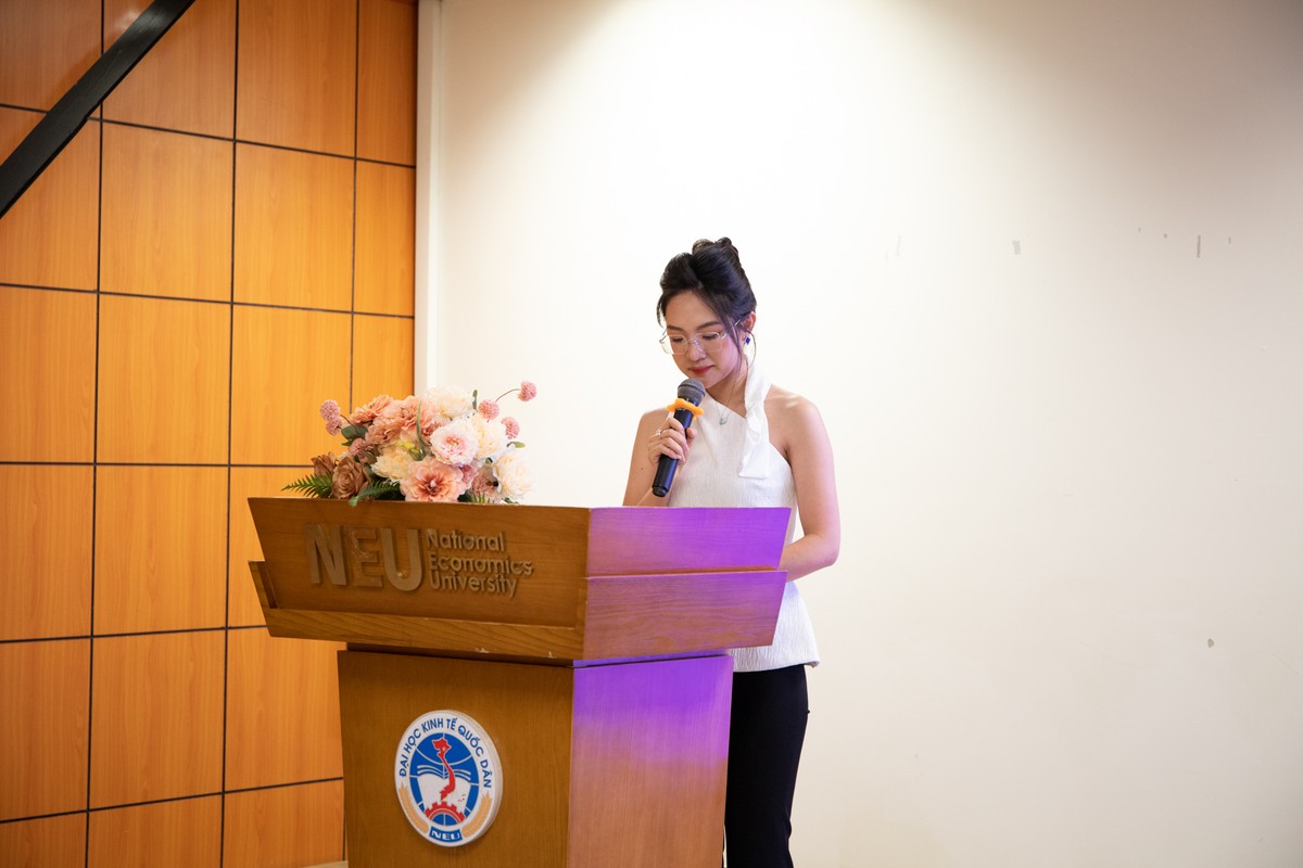 Bà Trần Thanh Mai, Giám đốc tư vấn tài chính, Công ty cổ phần Chứng khoán SmartInvest phát biểu. Nguồn: SSC Bà Trần Thanh Mai, Giám đốc tư vấn tài chính, Công ty cổ phần Chứng khoán SmartInvest phát biểu. Nguồn: SSC