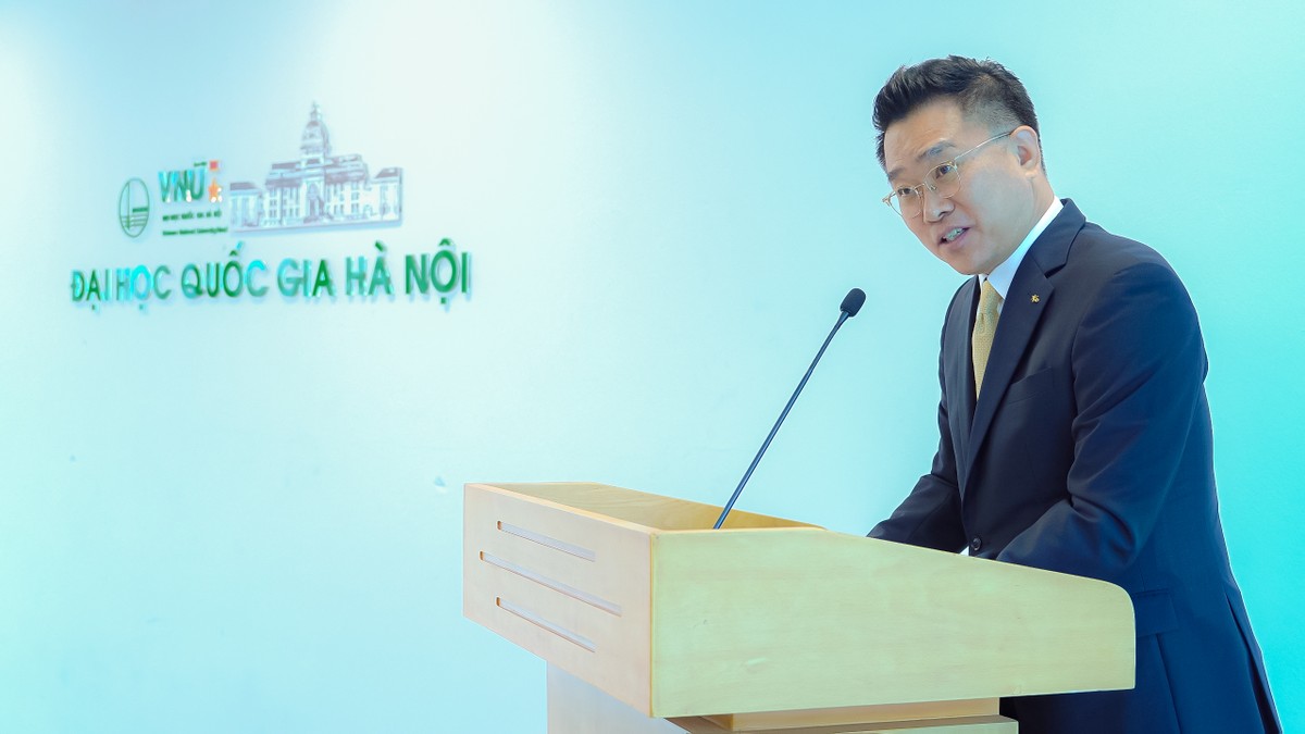 Ông Jeon Mun Cheol – Tổng giám đốc KBSV phát biểu tại buổi lễ Ông Jeon Mun Cheol – Tổng giám đốc KBSV phát biểu tại buổi lễ
