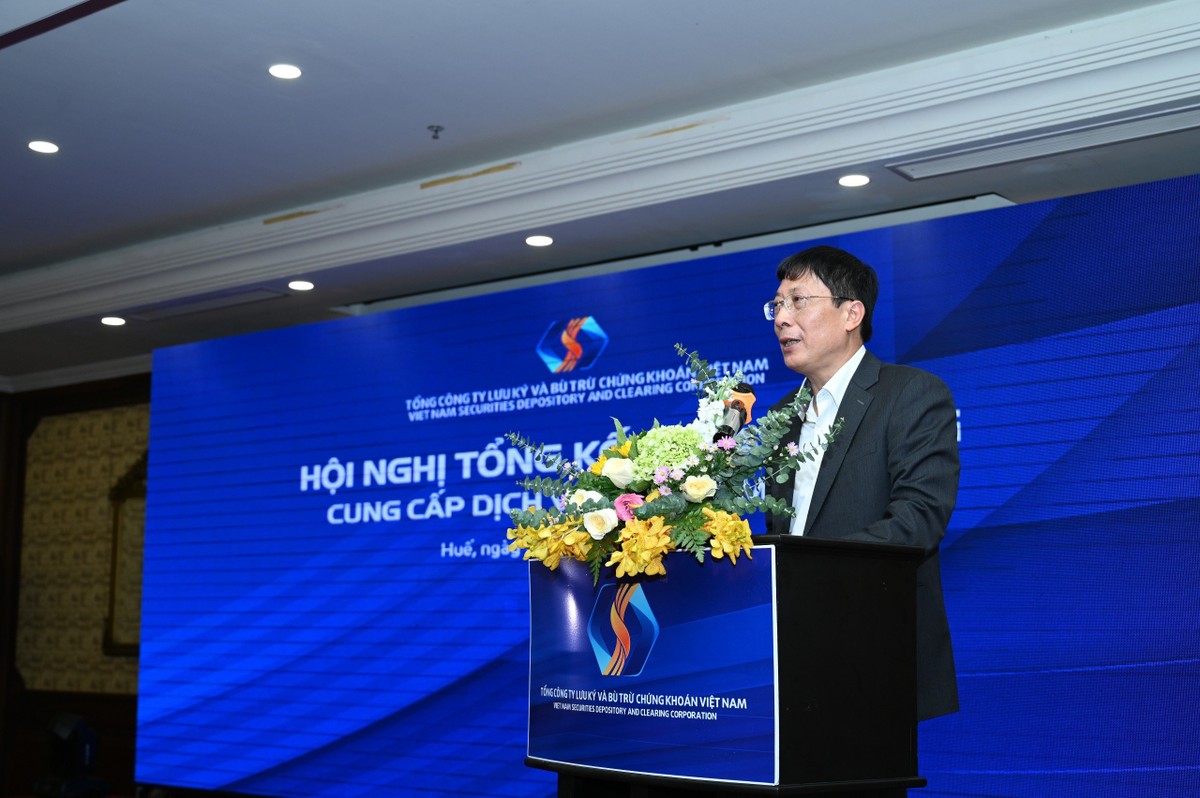 Ông Dương Văn Thanh, Tổng giám đốc Tổng công ty Lưu ký và Bù trừ chứng khoán Việt Nam (VSDC) Ông Dương Văn Thanh, Tổng giám đốc Tổng công ty Lưu ký và Bù trừ chứng khoán Việt Nam (VSDC)