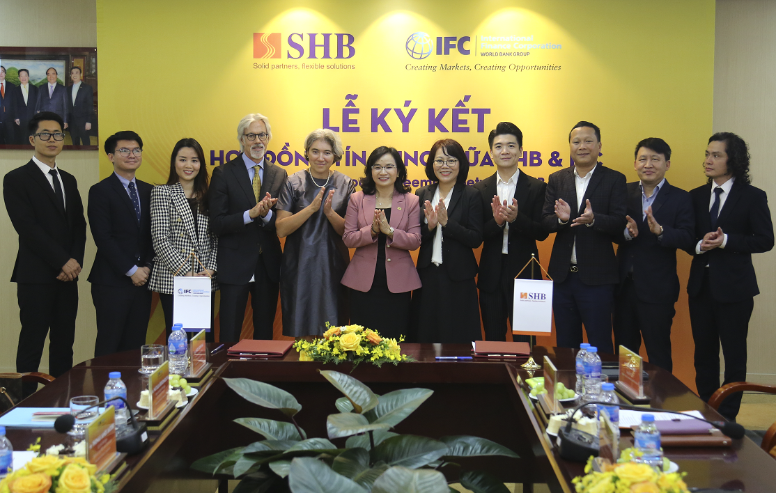 IFC và Ngân hàng TMCP Sài Gòn - Hà Nội (SHB) ký kết hợp đồng tín dụng với gói vay trị giá 120 triệu USD IFC và Ngân hàng TMCP Sài Gòn - Hà Nội (SHB) ký kết hợp đồng tín dụng với gói vay trị giá 120 triệu USD
