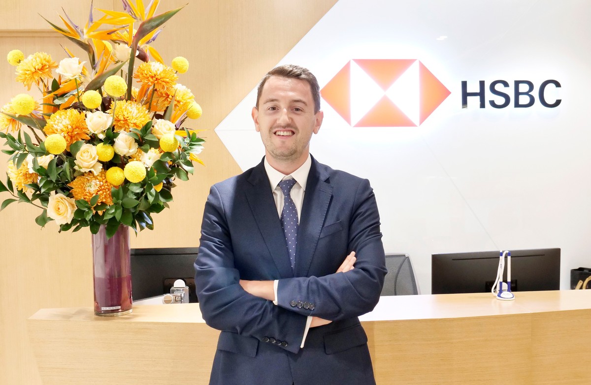 ông James Estaugh, Giám đốc Khối Dịch vụ Chứng khoán, HSBC Việt Nam ông James Estaugh, Giám đốc Khối Dịch vụ Chứng khoán, HSBC Việt Nam