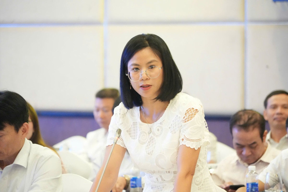 Bà Nguyễn Thị Phương, Phó Chủ nhiệm Câu lạc bộ Pháp chế Ngân hàng, Hiệp hội Ngân hàng Việt Nam phát biểu tại sự kiện Bà Nguyễn Thị Phương, Phó Chủ nhiệm Câu lạc bộ Pháp chế Ngân hàng, Hiệp hội Ngân hàng Việt Nam phát biểu tại sự kiện