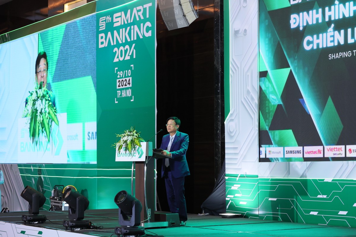 Ông Nguyễn Quốc Hùng, Phó Chủ tịch kiêm Tổng Thư ký Hiệp hội Ngân hàng Việt Nam (VNBA) phát biểu tại sự kiện