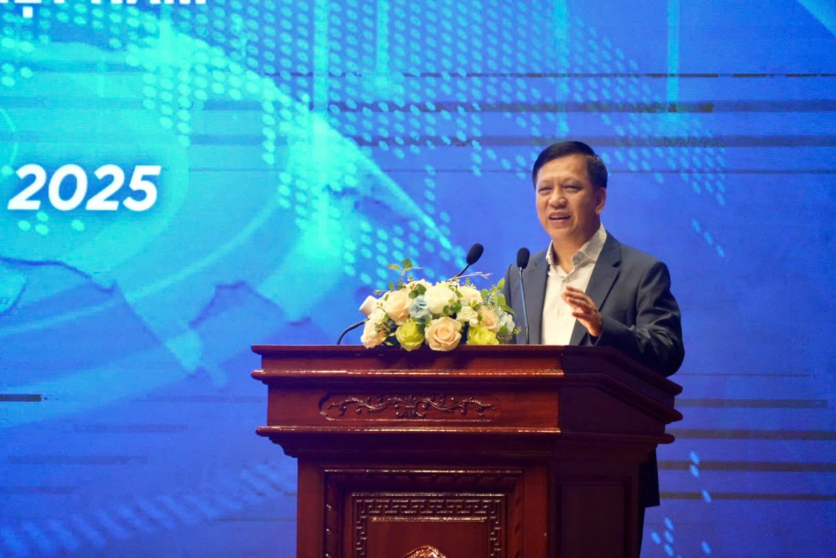 Ông Đào Xuân Tuấn, Vụ trưởng Vụ Quản lý ngoại hối, NHNN phát biểu tại Hội nghị Ông Đào Xuân Tuấn, Vụ trưởng Vụ Quản lý ngoại hối, NHNN phát biểu tại Hội nghị