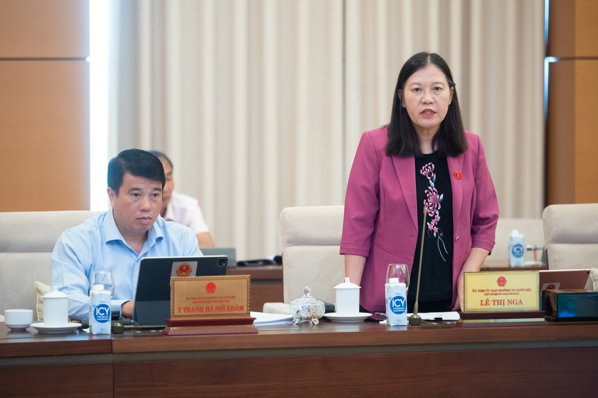 Chủ nhiệm Uỷ ban Tư pháp Lê Thị Nga Chủ nhiệm Uỷ ban Tư pháp Lê Thị Nga