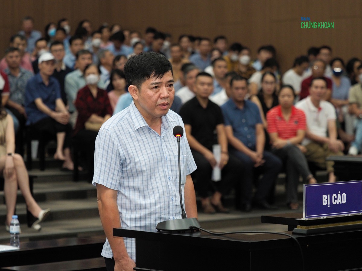 Bị cáo Đỗ Văn Hưng, nguyên Chủ tịch UBND phường Kiến Hưng, quận Hà Đông, TP Hà Nội Bị cáo Đỗ Văn Hưng, nguyên Chủ tịch UBND phường Kiến Hưng, quận Hà Đông, TP Hà Nội