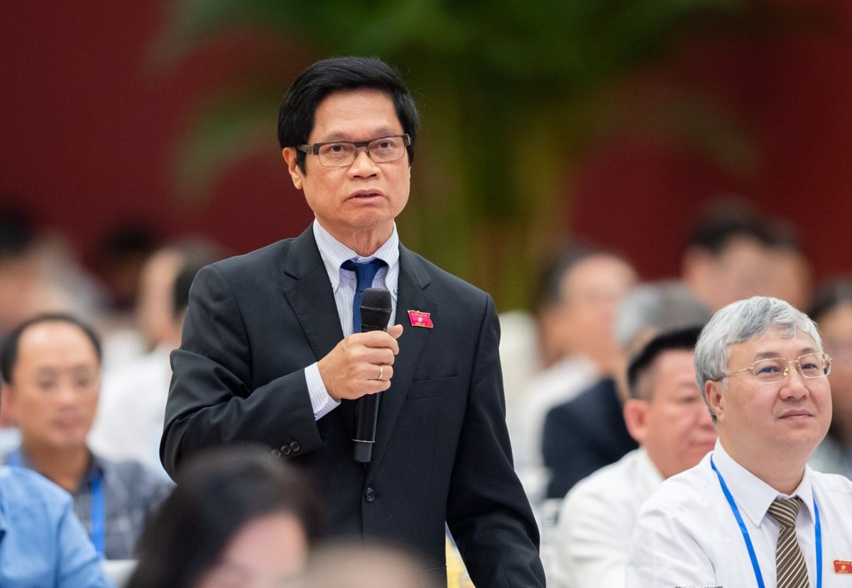 TS. Vũ Tiến Lộc phát biểu tại Diễn đàn Kinh tế Xã hội 2023 TS. Vũ Tiến Lộc phát biểu tại Diễn đàn Kinh tế Xã hội 2023