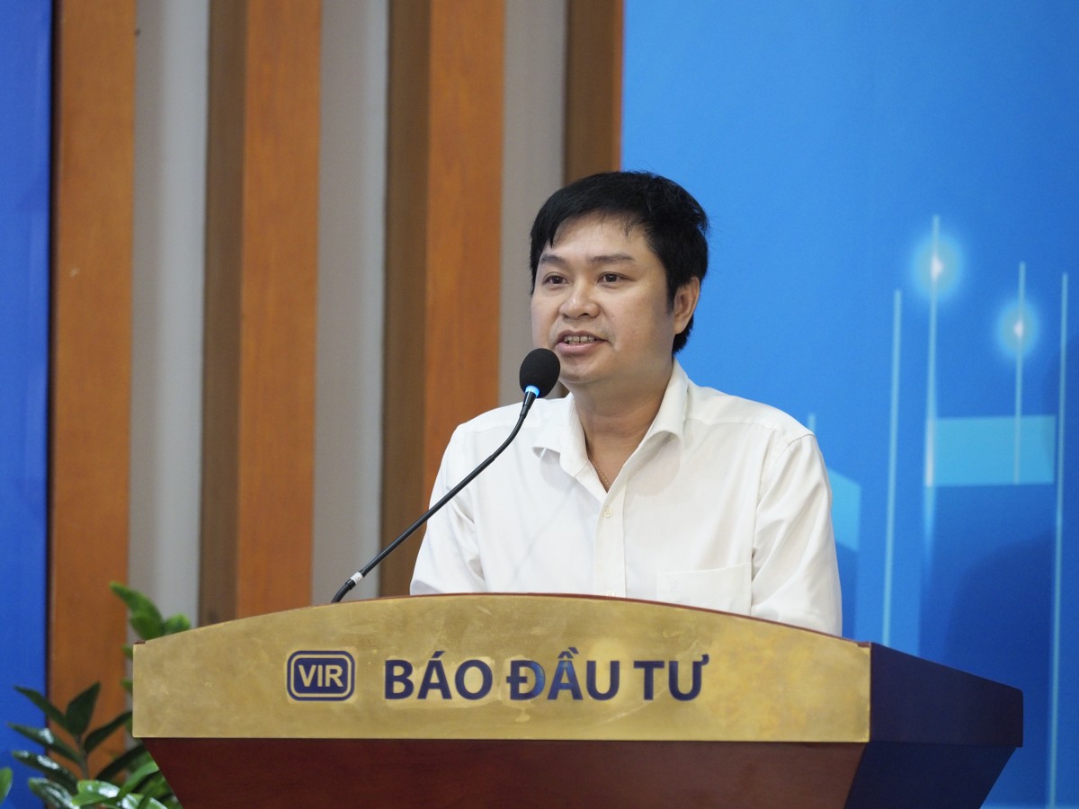 TS. Đỗ Thanh Trung trình bày tham luận tại Hội thảo "Sửa Luật đất đai: Tạo đất cho du lịch" do báo Đầu tư - Đầu tư Chứng khoán tổ chức sáng 19/10 (Ảnh: M.Minh) TS. Đỗ Thanh Trung trình bày tham luận tại Hội thảo "Sửa Luật đất đai: Tạo đất cho du lịch" do báo Đầu tư - Đầu tư Chứng khoán tổ chức sáng 19/10 (Ảnh: M.Minh)