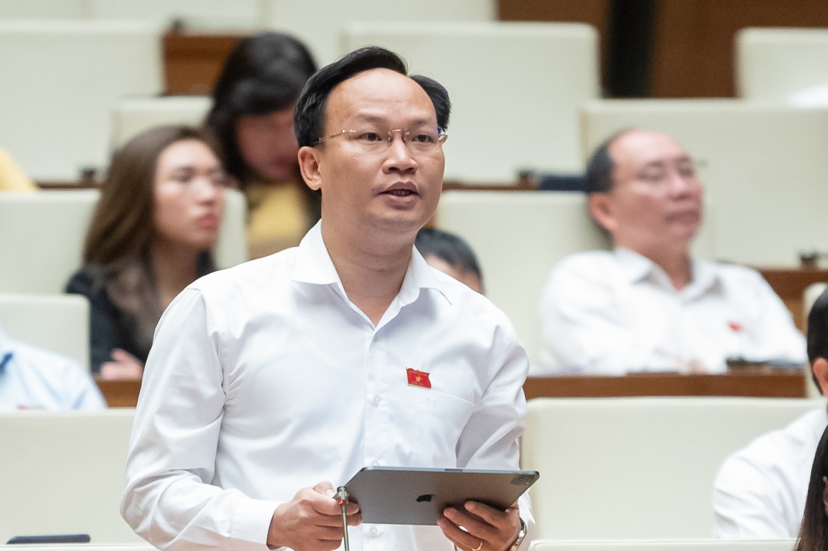 Đại biểu Phạm Văn Thịnh (đoàn Bắc Giang) Đại biểu Phạm Văn Thịnh (đoàn Bắc Giang)