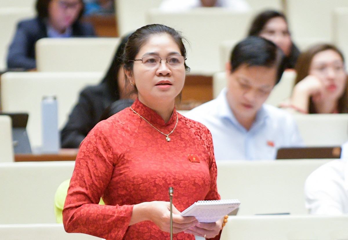 Đại biểu Leo Thị Lịch (đoàn Bắc Giang) - Ảnh: Quochoi.vn Đại biểu Leo Thị Lịch (đoàn Bắc Giang) - Ảnh: Quochoi.vn