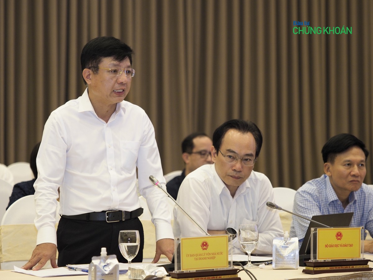 Ông Hồ Sỹ Hùng, Phó chủ tịch Ủy ban Quản lý vốn nhà nước tại doanh nghiệp thông tin tại buổi họp báo (Ảnh: M.Minh) Ông Hồ Sỹ Hùng, Phó chủ tịch Ủy ban Quản lý vốn nhà nước tại doanh nghiệp thông tin tại buổi họp báo (Ảnh: M.Minh)