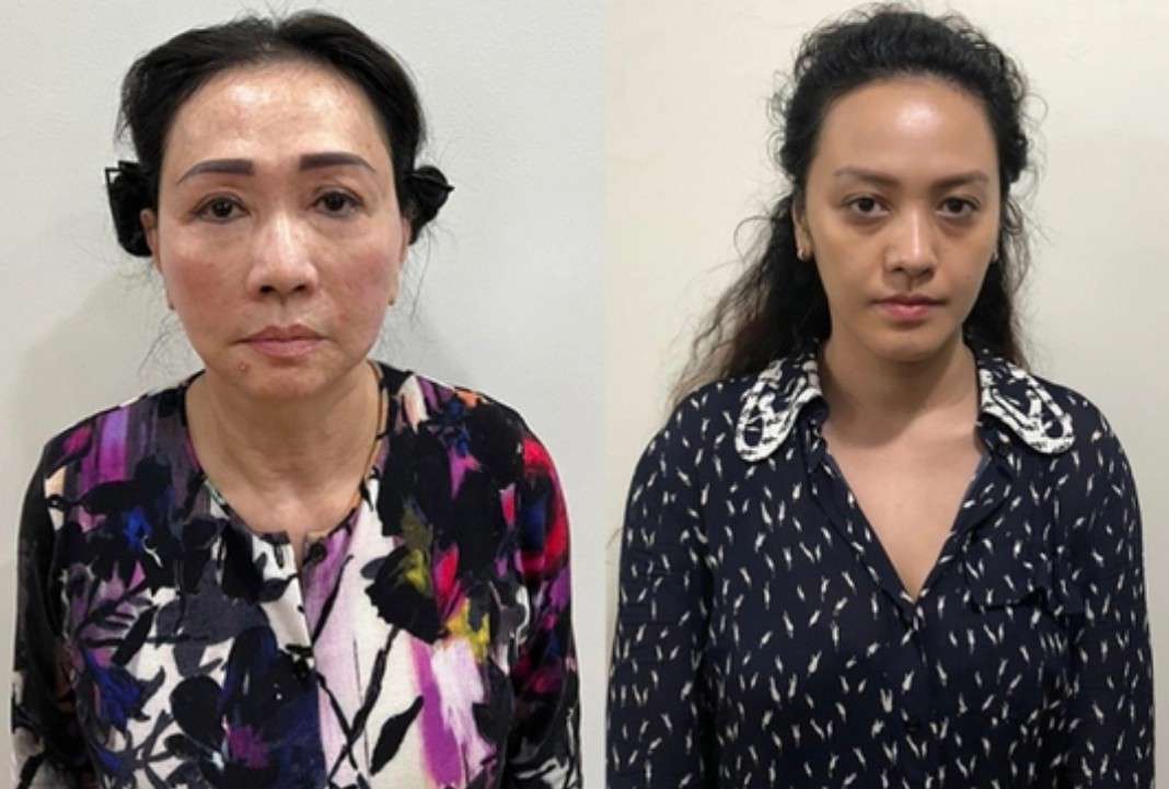 Bị can Trương Mỹ Lan (trái), cựu Chủ tịch HĐQT Tập đoàn Vạn Thịnh Phát cùng bị can Trương Huệ Vân (Tổng giám đốc Vạn Thịnh Phát) và đồng phạm bị cáo buộc đã gây thiệt hại cho Ngân hàng SCB 415.000 tỷ đồng. Bị can Trương Mỹ Lan (trái), cựu Chủ tịch HĐQT Tập đoàn Vạn Thịnh Phát cùng bị can Trương Huệ Vân (Tổng giám đốc Vạn Thịnh Phát) và đồng phạm bị cáo buộc đã gây thiệt hại cho Ngân hàng SCB 415.000 tỷ đồng.