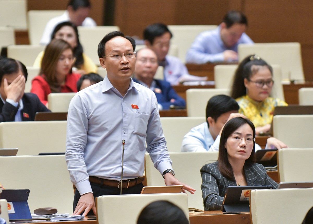 Đại biểu Phạm Văn Thịnh (đoàn Bắc Giang) Đại biểu Phạm Văn Thịnh (đoàn Bắc Giang)