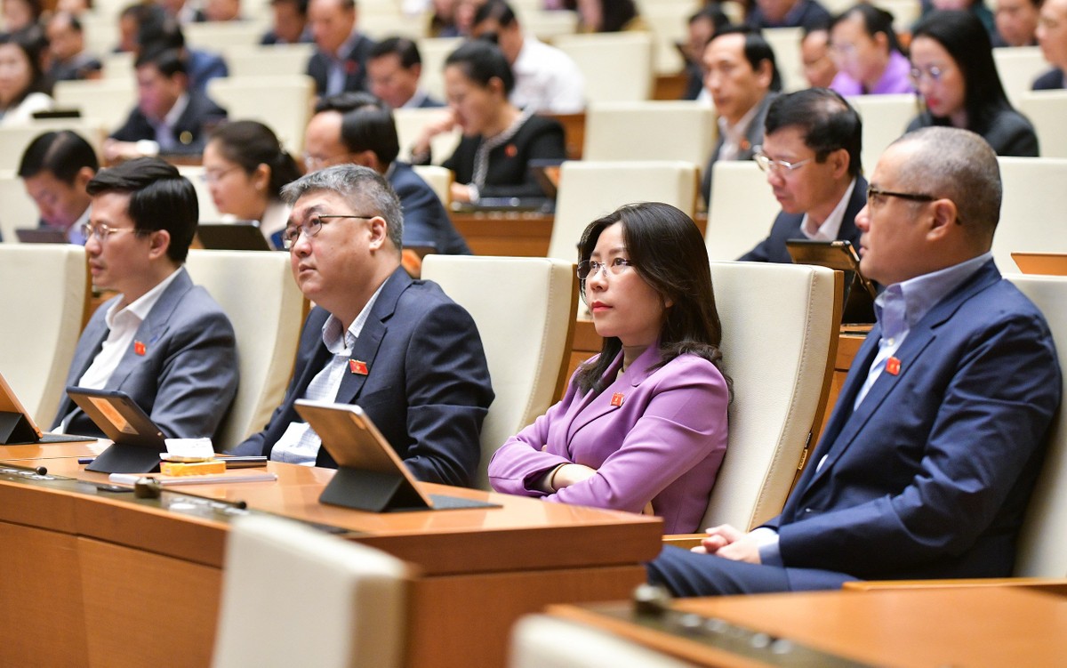 Quốc hội bàn về dự thảo Nghị quyết về một số cơ chế, chính sách đặc thù thực hiện các chương trình mục tiêu quốc gia sáng 16/1