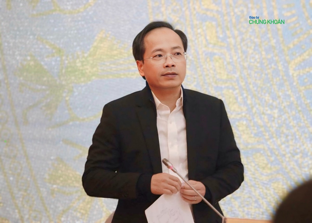 Thứ trưởng Bộ GTVT Nguyễn Duy Lâm thông tin về tình hình đầu tư nâng cấp các tuyến đường bộ hai làn xe - Ảnh: M.Minh Thứ trưởng Bộ GTVT Nguyễn Duy Lâm thông tin về tình hình đầu tư nâng cấp các tuyến đường bộ hai làn xe - Ảnh: M.Minh