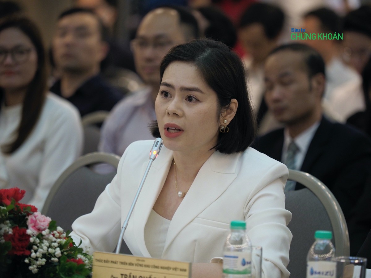 Bà Trần Tố Loan, Phó giám đốc Tập đoàn Sao Đỏ, chủ đầu tư Khu công nghiệp Nam Đình Vũ (Hải Phòng) - Ảnh: M.Minh Bà Trần Tố Loan, Phó giám đốc Tập đoàn Sao Đỏ, chủ đầu tư Khu công nghiệp Nam Đình Vũ (Hải Phòng) - Ảnh: M.Minh