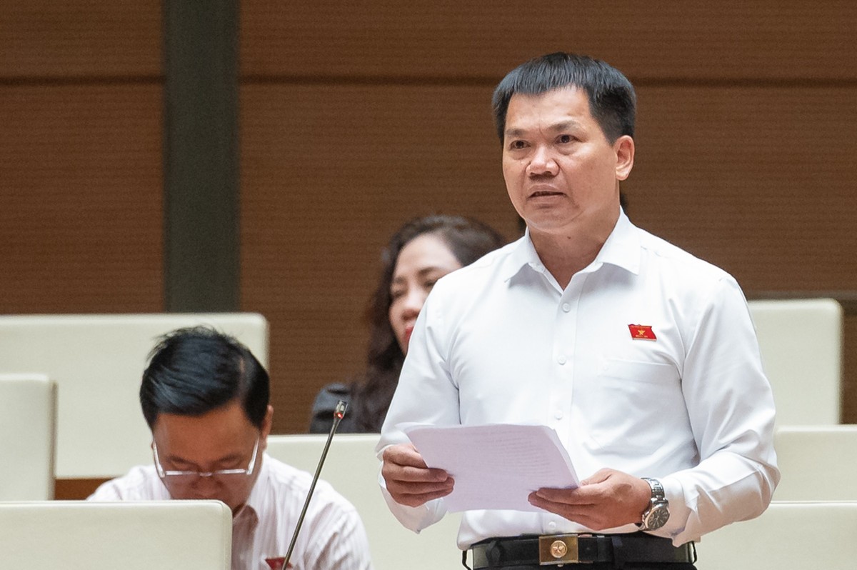 Đại biểu Dương Khắc Mai (đoàn ĐBQH tỉnh Đắk Nông) Đại biểu Dương Khắc Mai (đoàn ĐBQH tỉnh Đắk Nông)