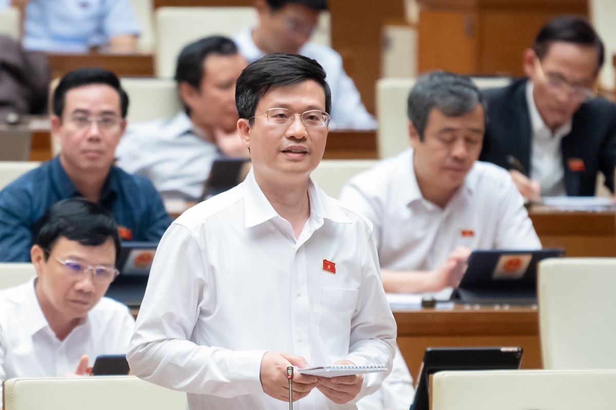 Đại biểu Đỗ Chí Nghĩa (đoàn Phú Yên) Đại biểu Đỗ Chí Nghĩa (đoàn Phú Yên)